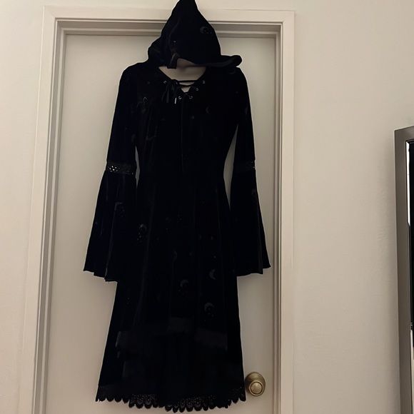 Spirit Coven Hooded Dress size M - Picture 2 of 5